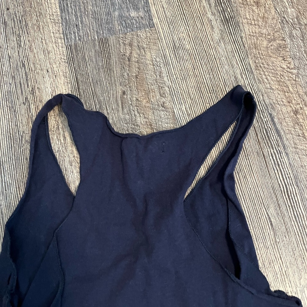 Razor Back Tank - Picture 3 of 3